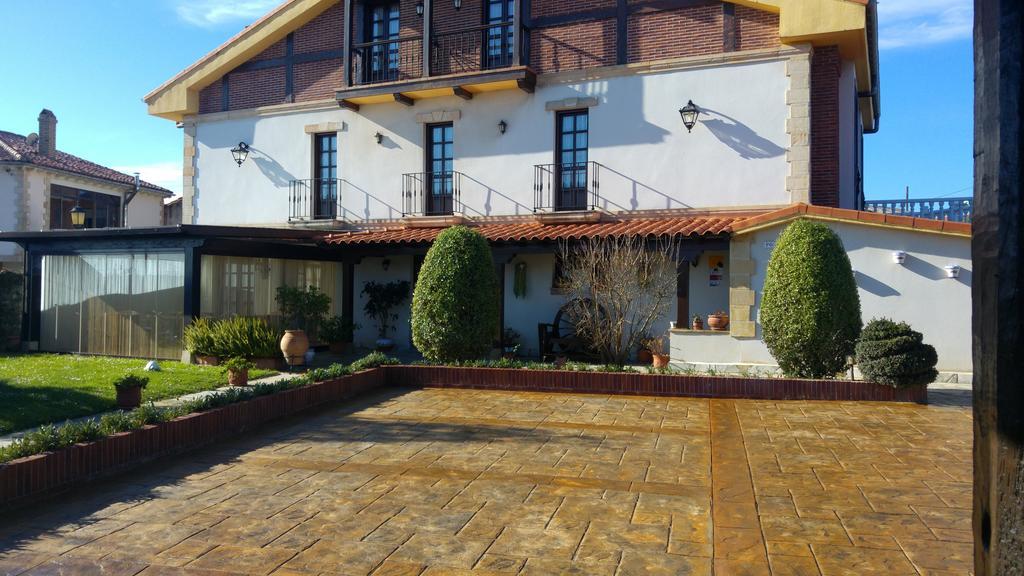 Posada Marina Suances Exterior photo