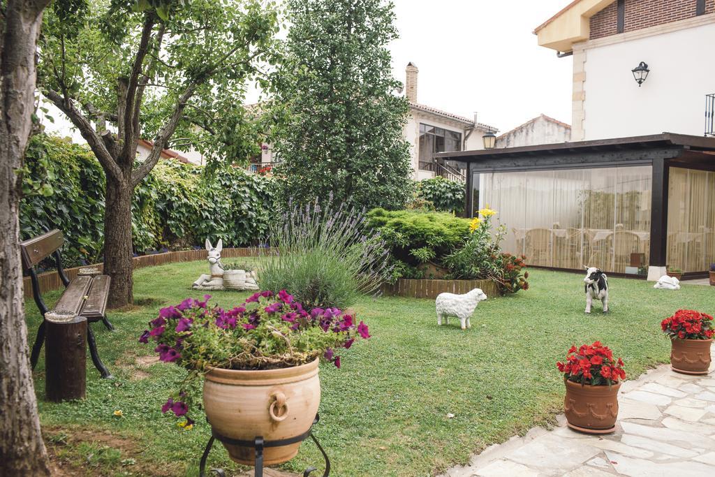Posada Marina Suances Exterior photo